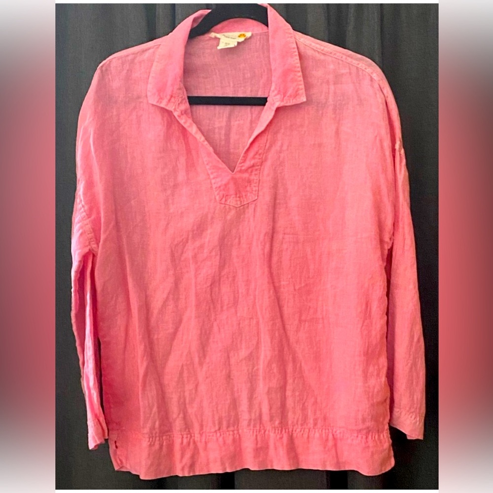 C&C California Linen Split Neck Top, size Medium